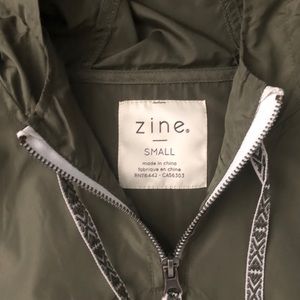 Zumiez Jackets & Coats - Zine windbreaker 💨 Zumiez Jackets & Coats - Zine windbreaker 💨
